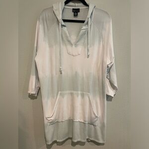 JNY Jones New York long tunic hoodie with front pocket.  Size 2X